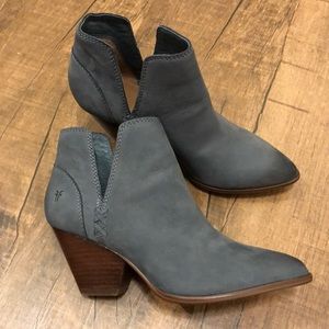 NWOT Frye reina ankle Boots